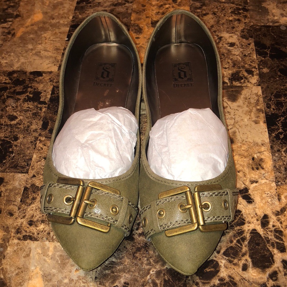 Decree Flats